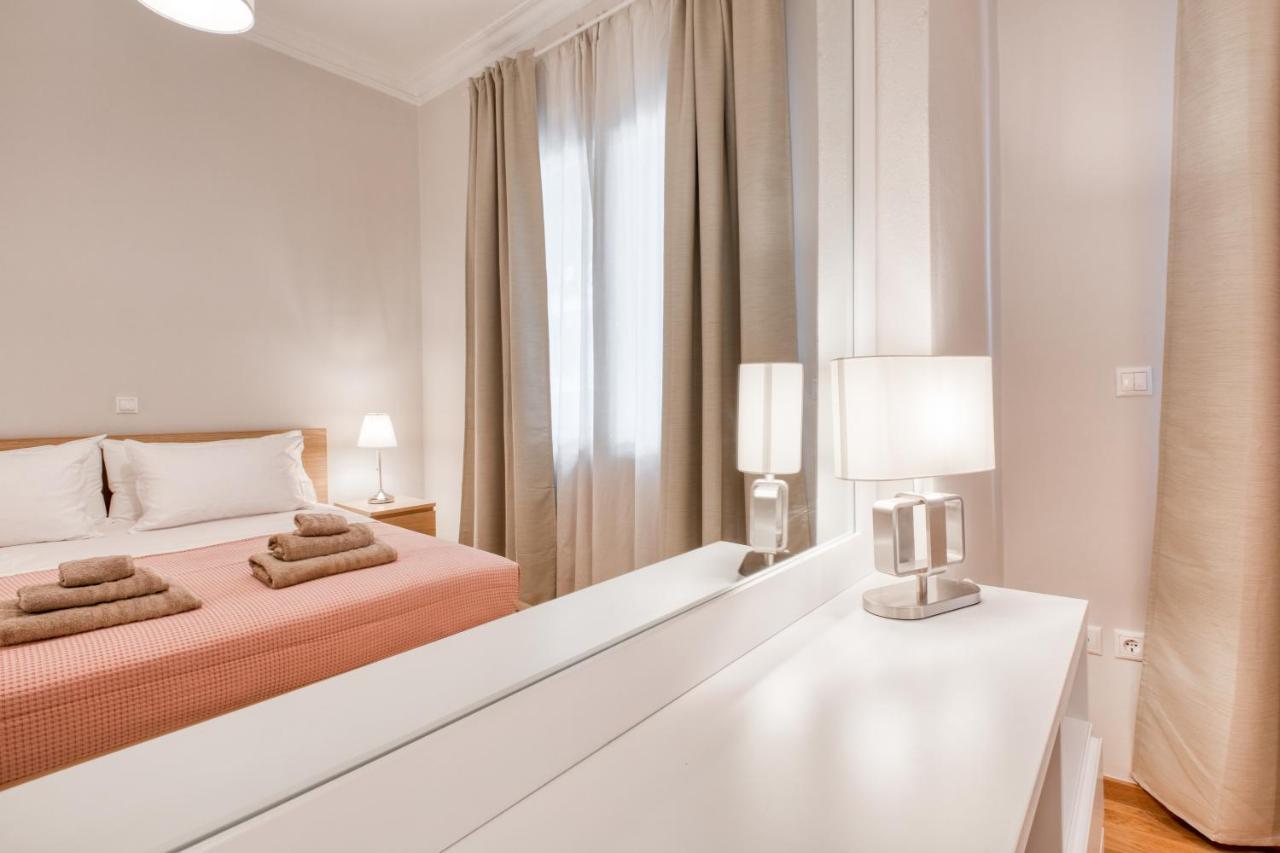 Modern 2-Bedroom Apt, 200M From The Acropolis 雅典 外观 照片