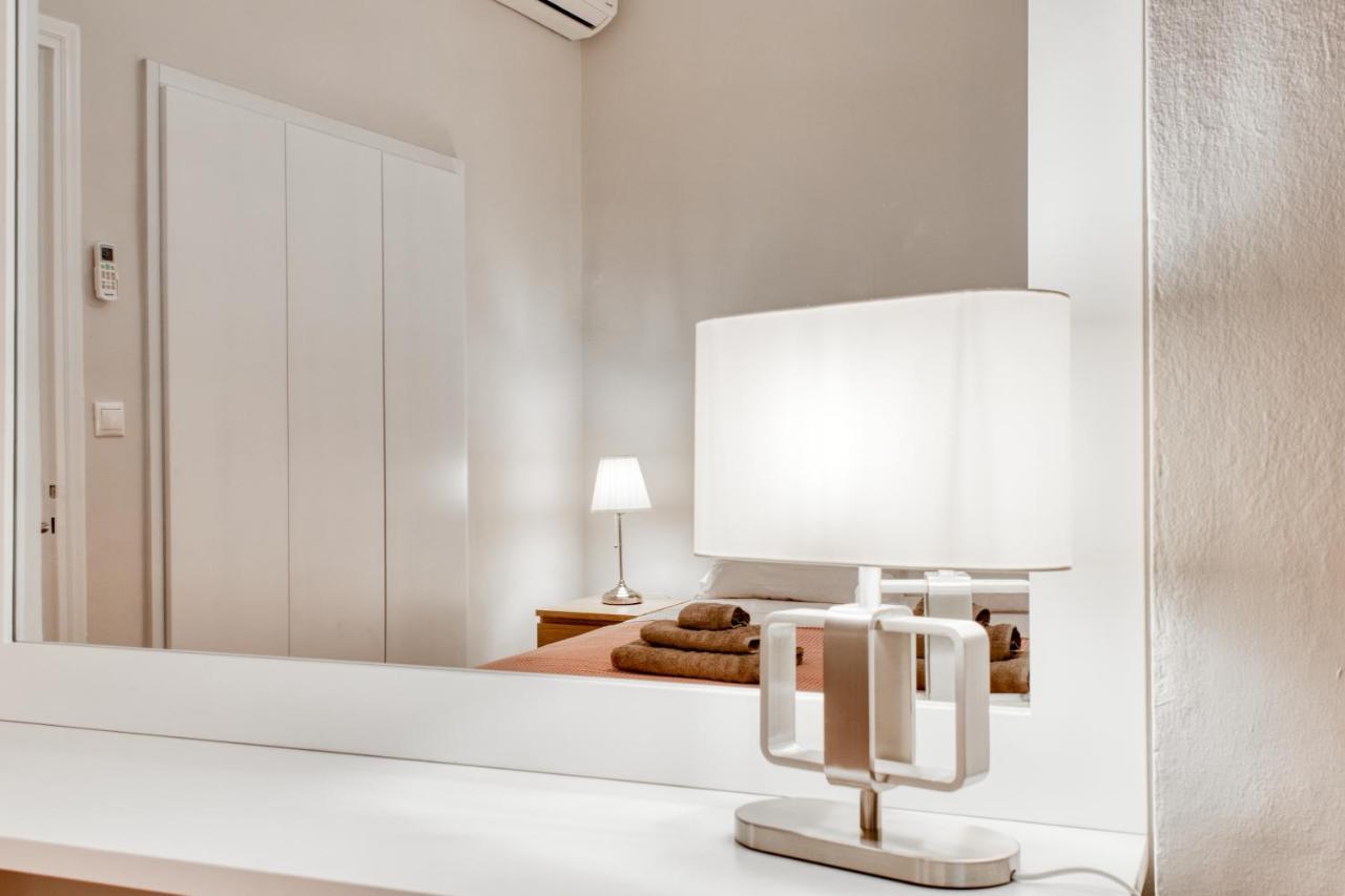 Modern 2-Bedroom Apt, 200M From The Acropolis 雅典 外观 照片