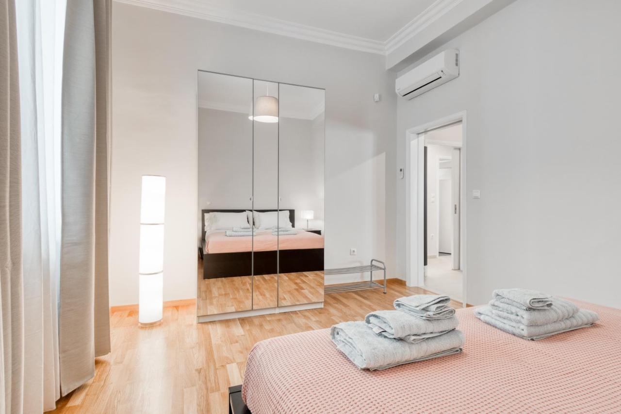 Modern 2-Bedroom Apt, 200M From The Acropolis 雅典 外观 照片