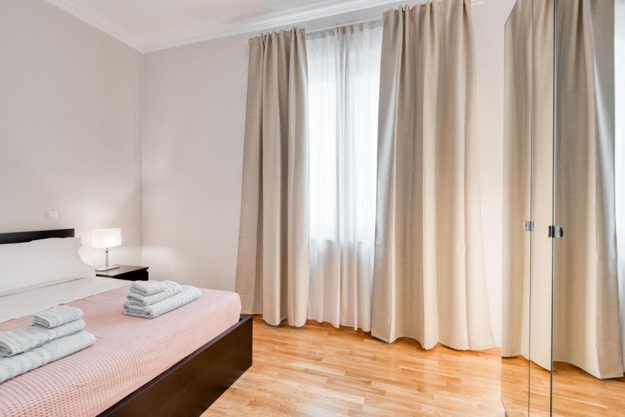 Modern 2-Bedroom Apt, 200M From The Acropolis 雅典 外观 照片