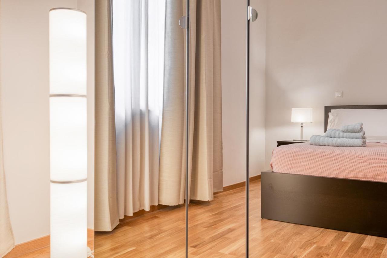 Modern 2-Bedroom Apt, 200M From The Acropolis 雅典 外观 照片